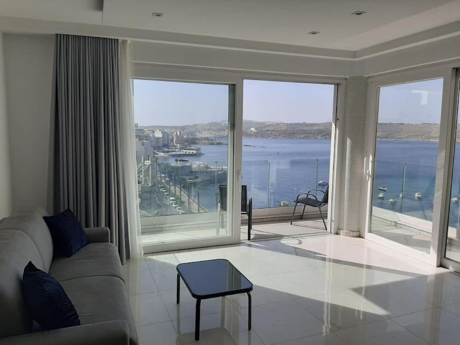 New Seafront Apartment - Spectacular Views San Pawl il-Baħar Kültér fotó