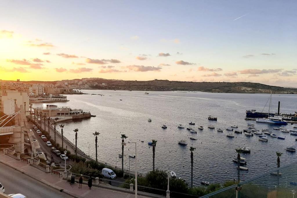 New Seafront Apartment - Spectacular Views San Pawl il-Baħar Kültér fotó