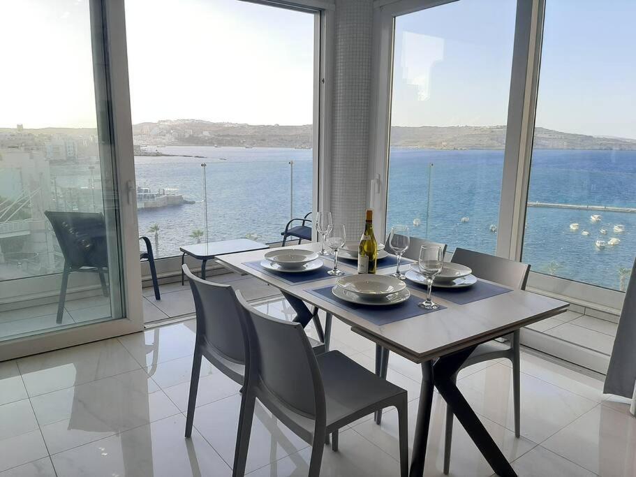 New Seafront Apartment - Spectacular Views San Pawl il-Baħar Kültér fotó